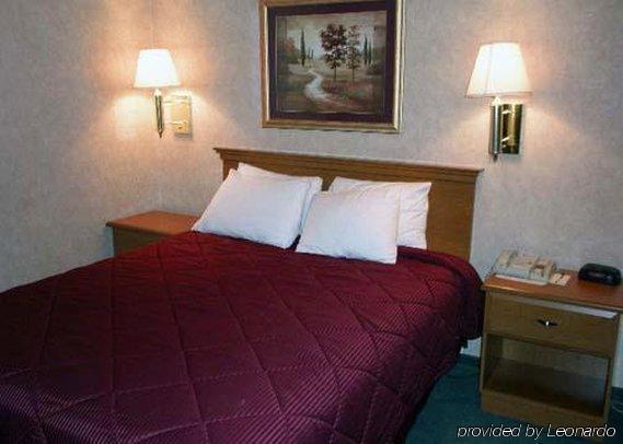 Lodge Econo North *