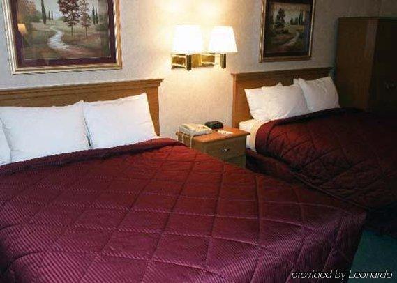 Lodge Econo North
