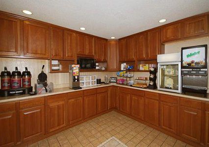 Lodge Econo North *